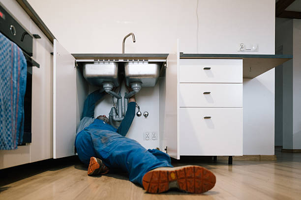 Professional Leak Detection technician working in Manhattan, NV